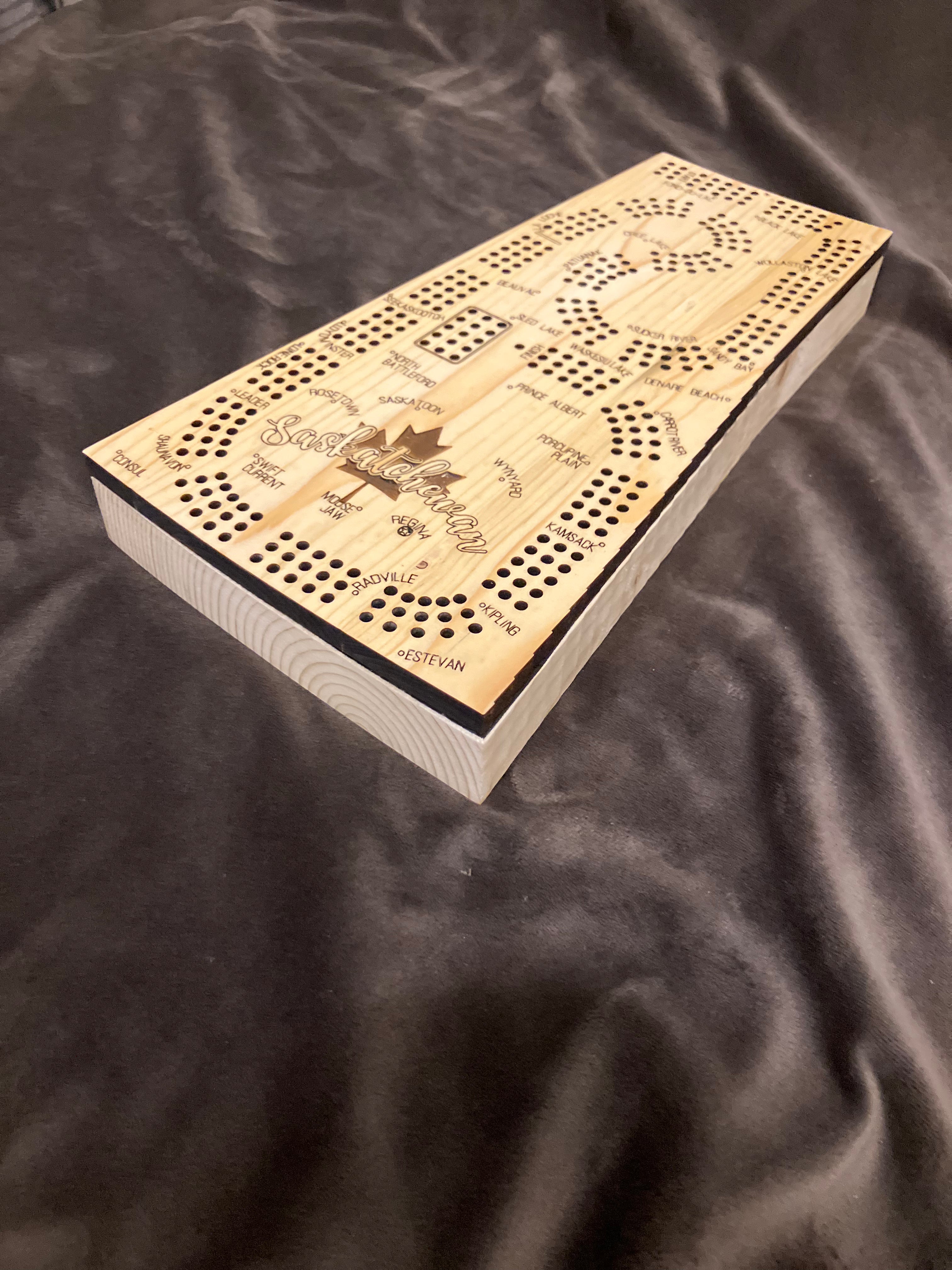 Saskatchewan Wooden Cribbage Board