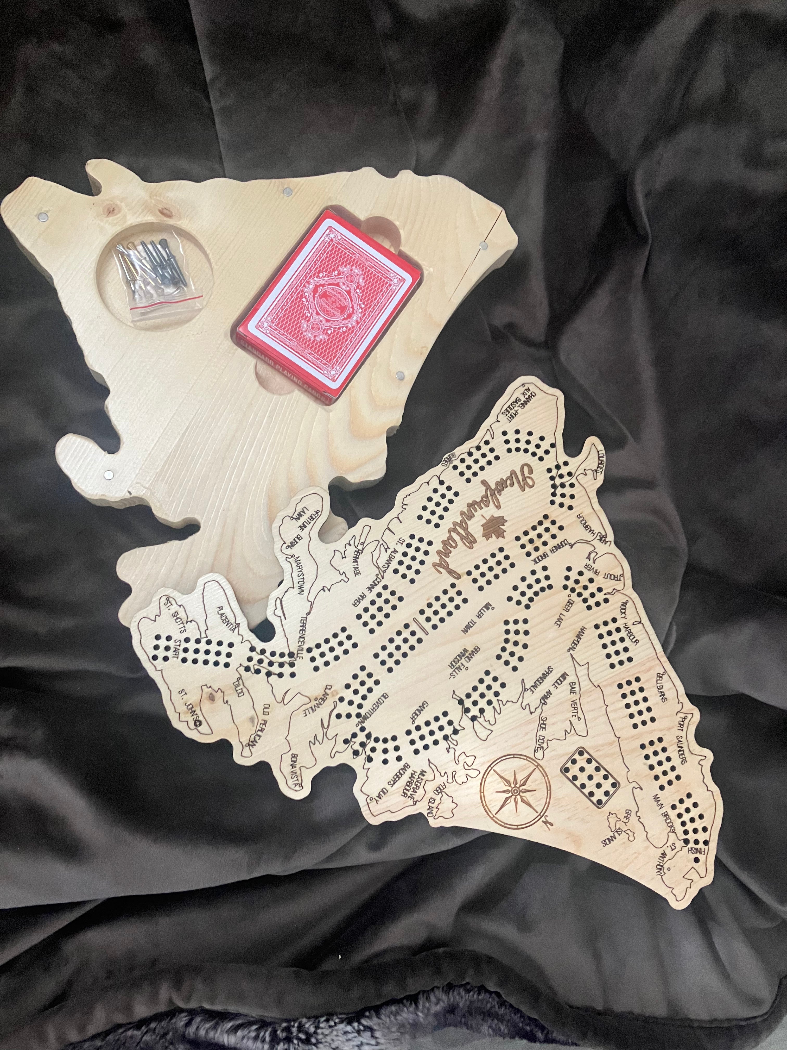 Newfoundland Wooden Cribbage Board